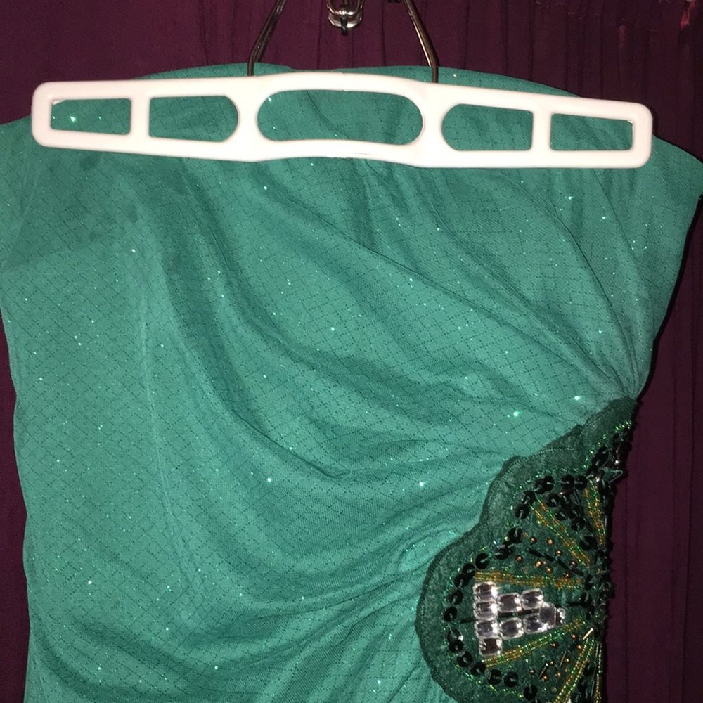 Dress - Picture 4 of 4